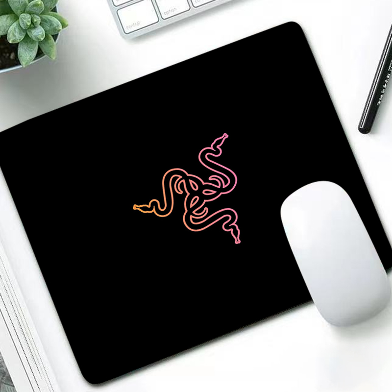 Laptop Accessories Cool - Razer 高級マウスパッド アニメ ゲーマー デスクマット PC